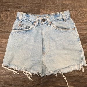 Vintage Levi’s shorts